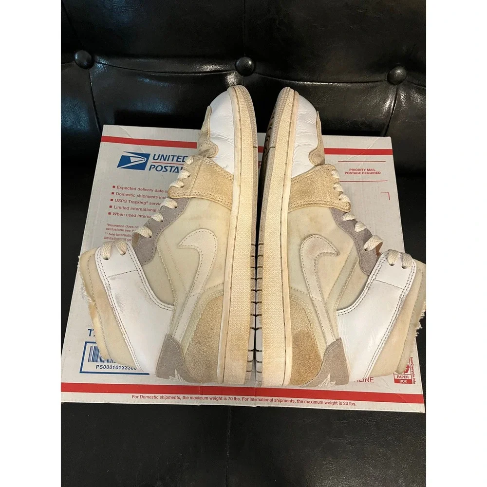Air Jordan 1 Mid SE Inside Out